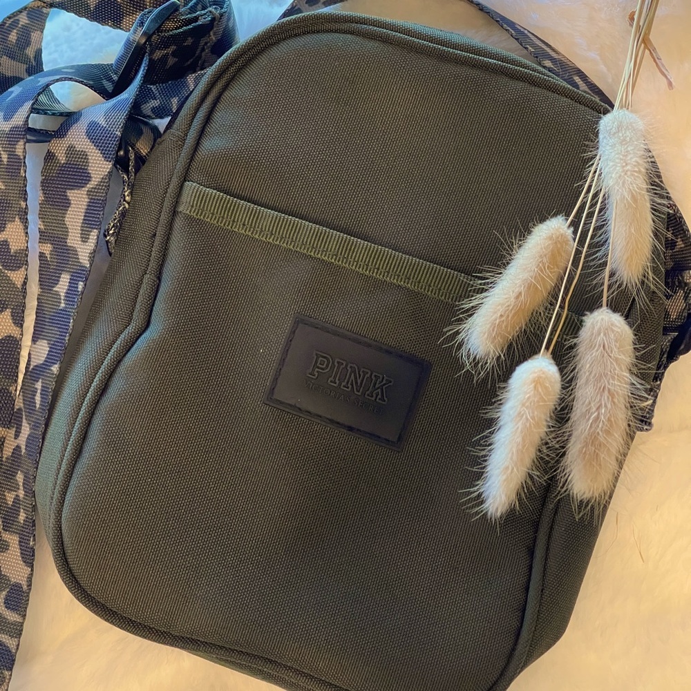 PINK VICTORIA SECRET Taffeta Crossbody Sports Bag In Olive Green Camo - Picture 11 of 12